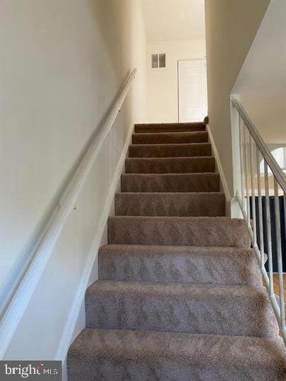 Building Photo - 8286 White Pine Dr