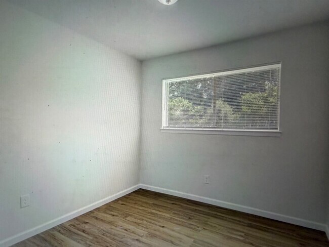 Building Photo - 4838 Shayne Ln