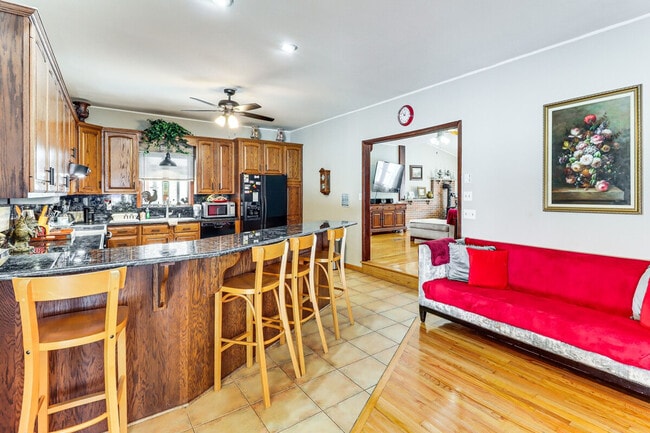 Building Photo - 353 Cherry Lane Rd