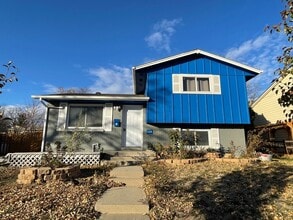 Building Photo - Cozy Tri-Level Home in Thornton! AVAILABLE June 2nd!