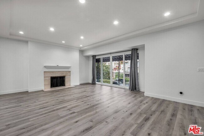 Building Photo - 10564 Ashton Ave