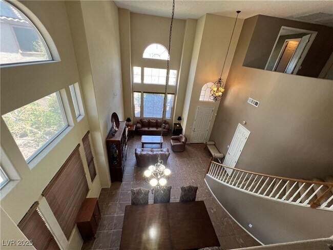 Building Photo - 1384 Cll Calma