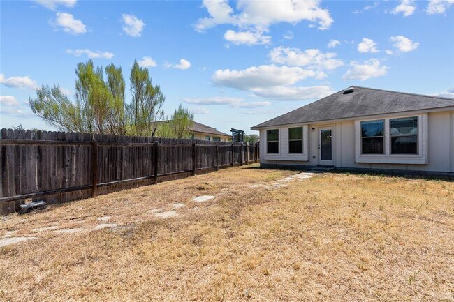 Building Photo - 12920 Snow Ln