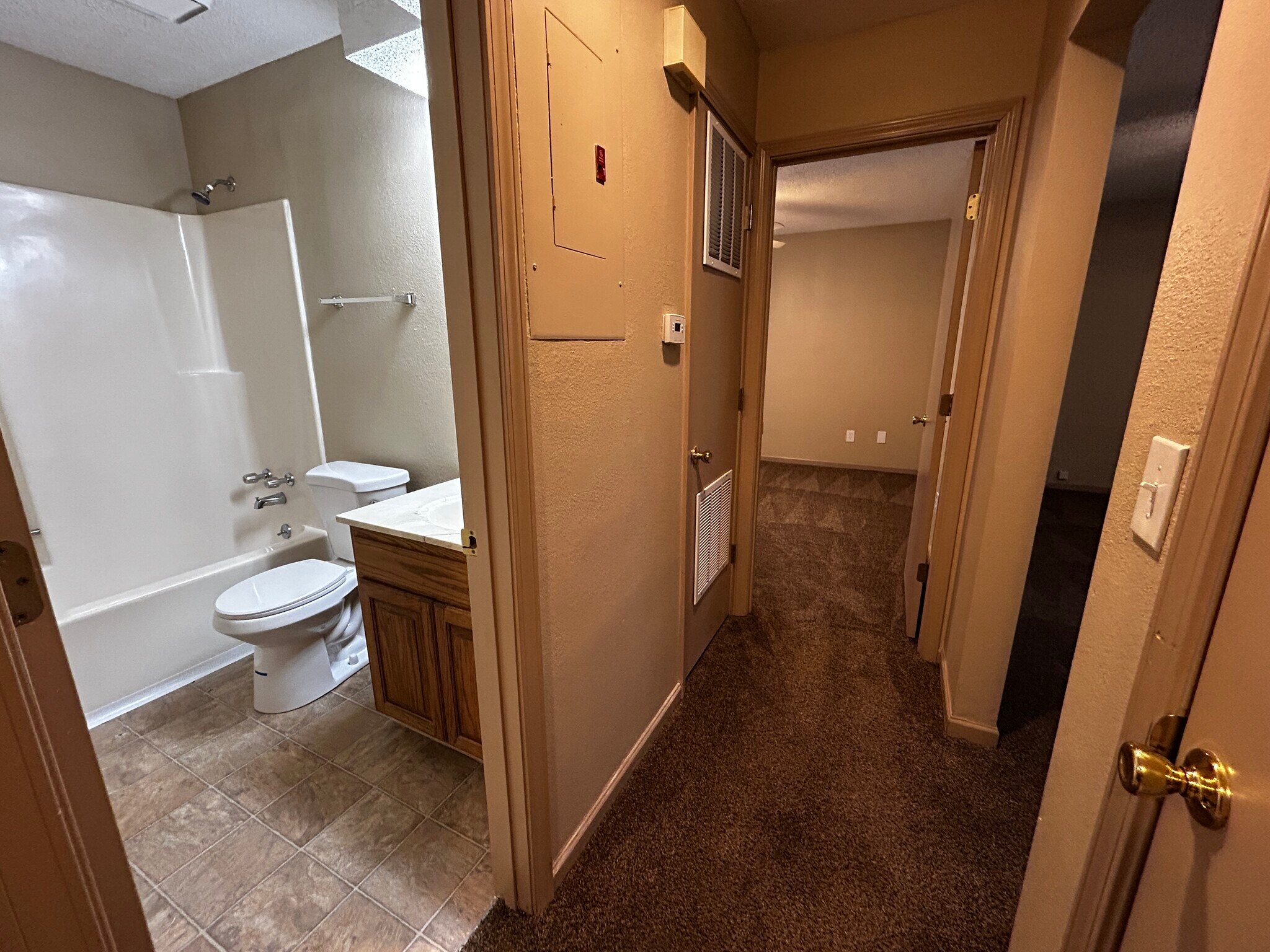 Building Photo - 9127 E 85th Pl