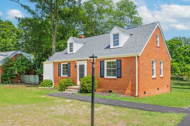 Building Photo - Great Completley renovated Cape Cod for Re...