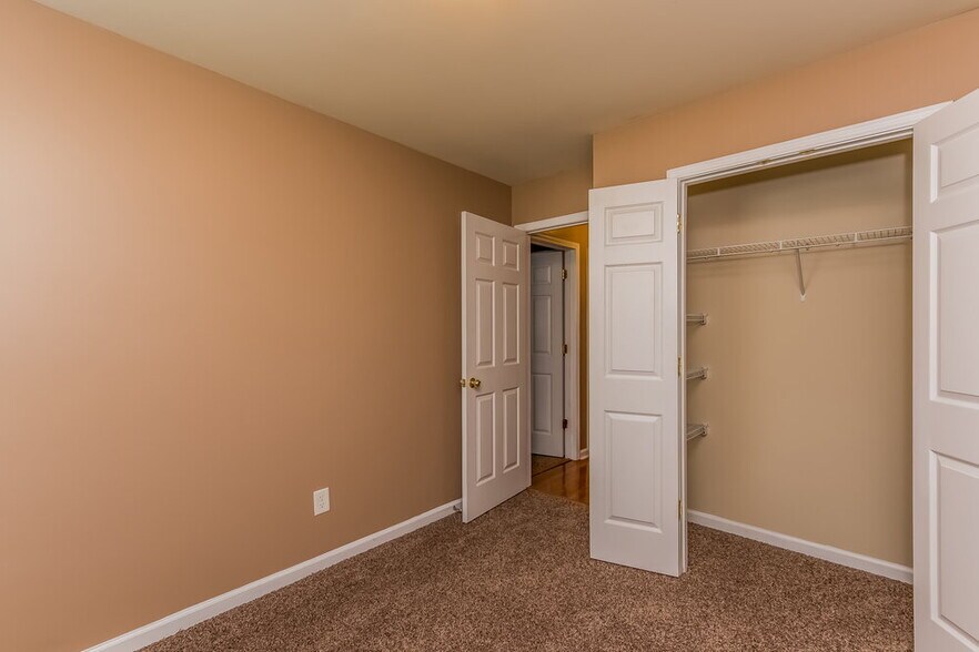Building Photo - 164 Highland Falls Dr