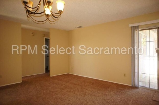 Building Photo - 5277 Eden View Dr