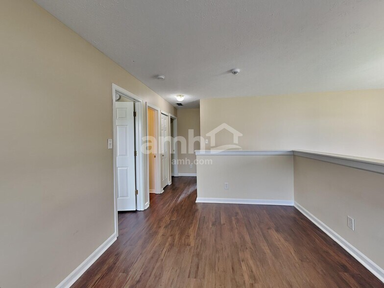 Building Photo - 6515 Knobstone Way