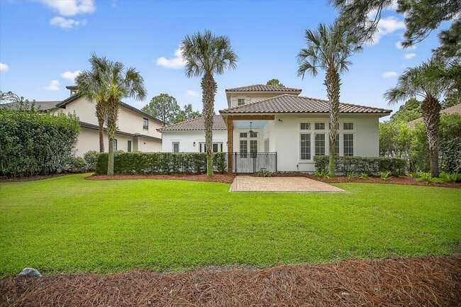 Building Photo - 3161 Club Dr