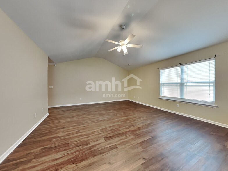 Building Photo - 58 Old Mill Rd