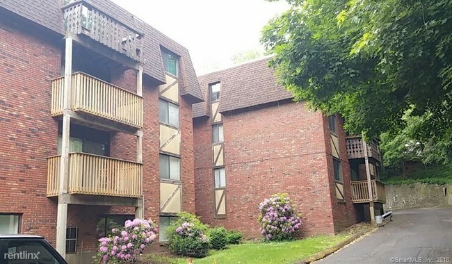 Building Photo - 1 br, 1 bath  - The Atrium Condominiums