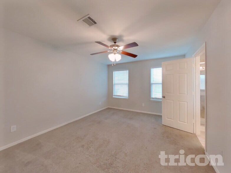 Building Photo - 6022 Wesley Manor Ct