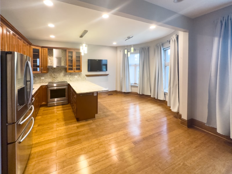 Building Photo - 3714 S Indiana Ave