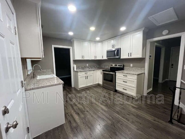 Building Photo - 6208 Cedar Point Dr NW