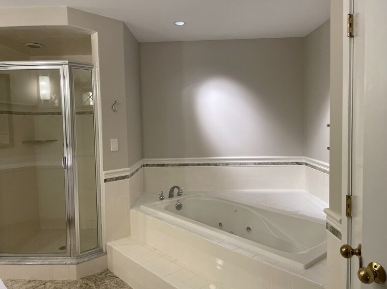 Building Photo - 69 Algonquin Rd