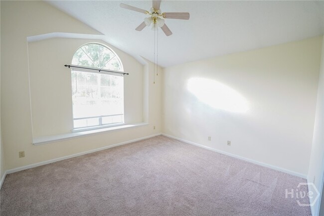 Building Photo - 102 Whippoorwill Ln E
