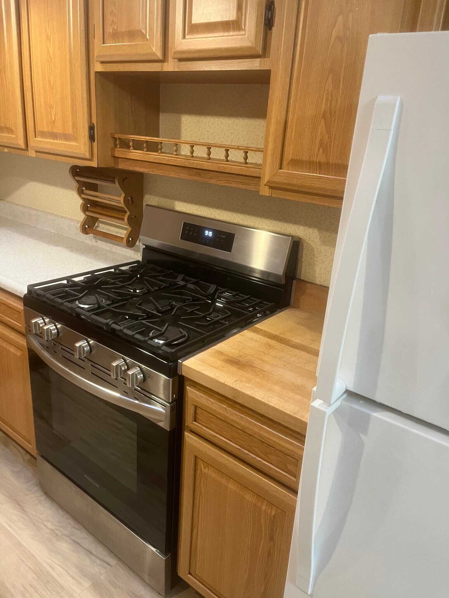 Building Photo - 2241 Fairmount Pky