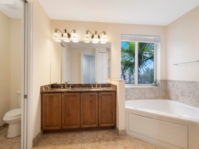 Building Photo - 3028 Waterside Cir