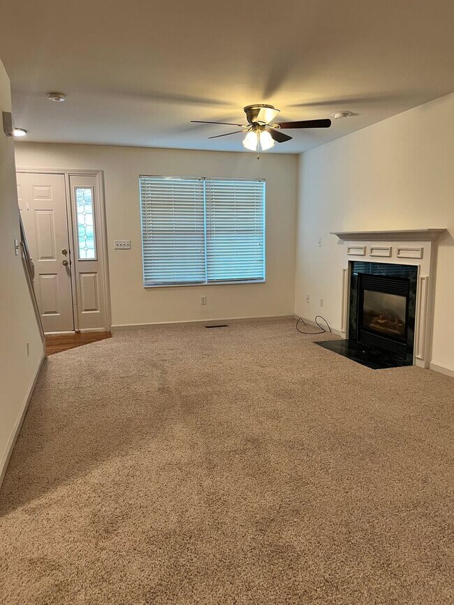 Building Photo - 55 Monterey Cypress Dr