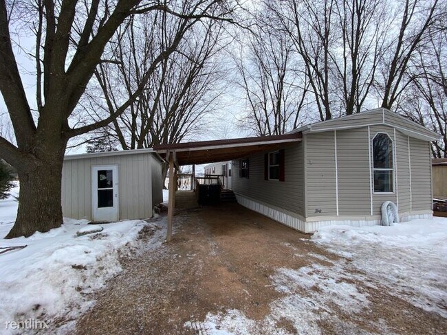 Building Photo - 3 br, 2 bath Mobile Home - 10522 View Ave....