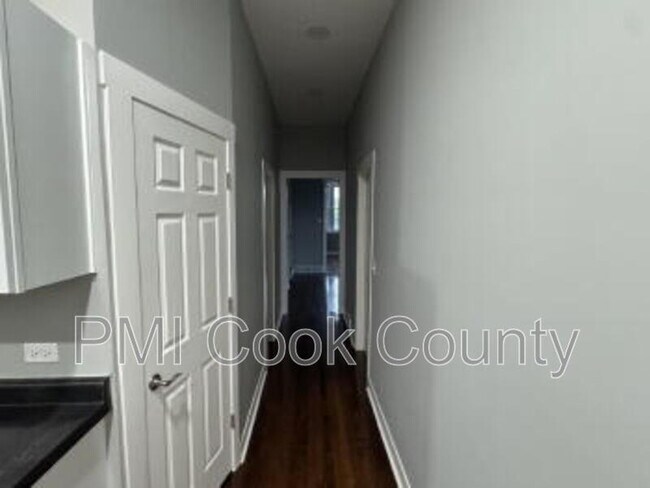 Building Photo - 1950 S Trumbull Ave