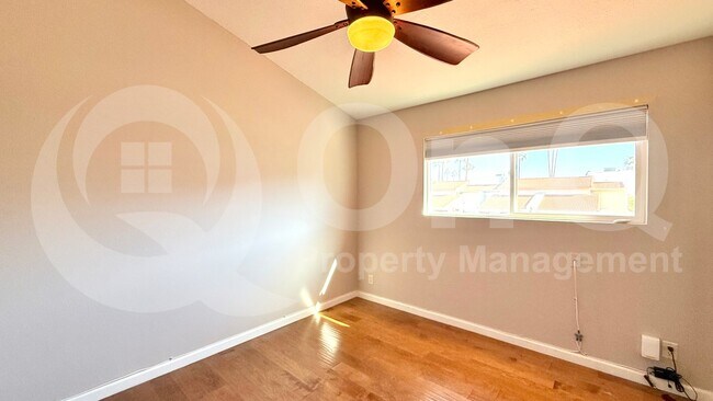 Building Photo - 5601 N 79th St