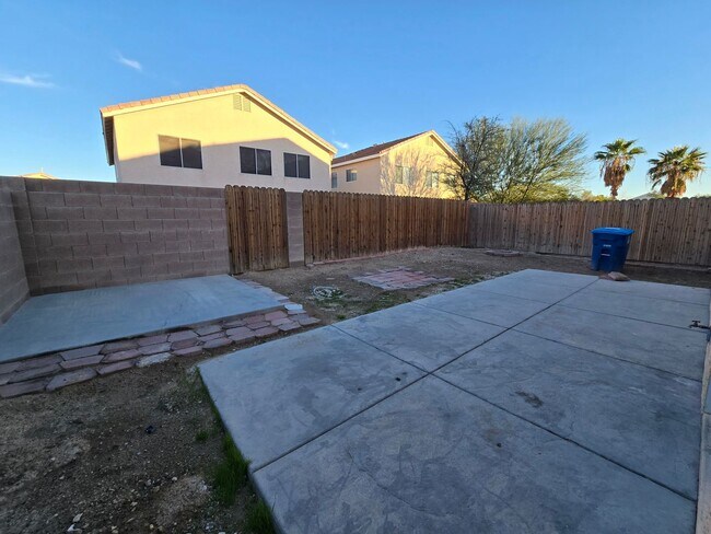 Building Photo - Get $1825 Off Feb 2026 - Move-in no later than Dec 29th!