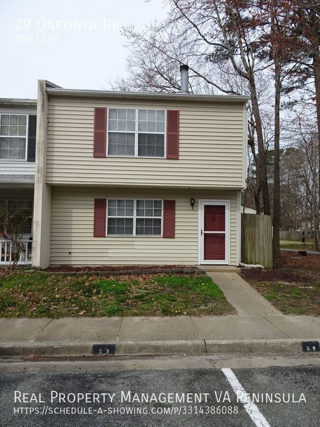 Primary Photo - 3 Bedroom 1.5 Bathroom Townhome in Denbroo...