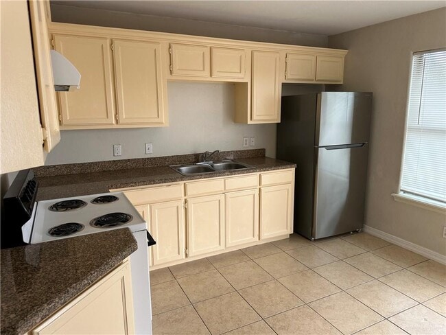 Building Photo - 12 Rockport St