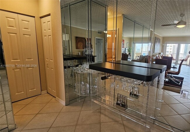 Building Photo - 1980 S Ocean Dr