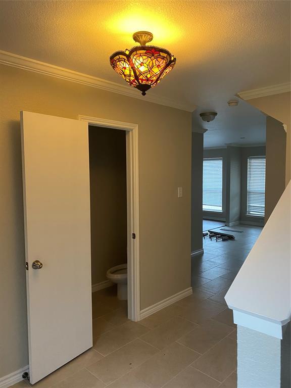 Building Photo - 6904 Champion Ct