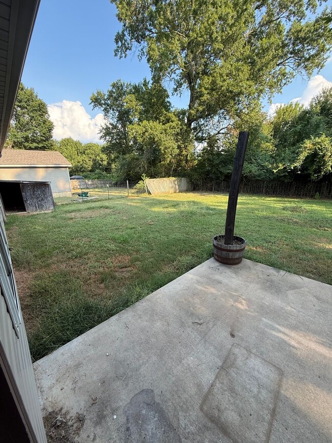 Building Photo - 1309 Grand Oak Dr