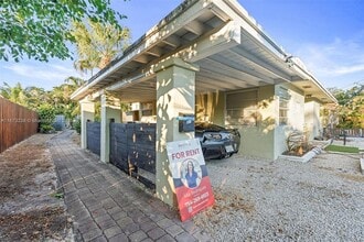 Building Photo - 1565 NE 32nd St