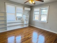 Building Photo - 1117 NW 38th St