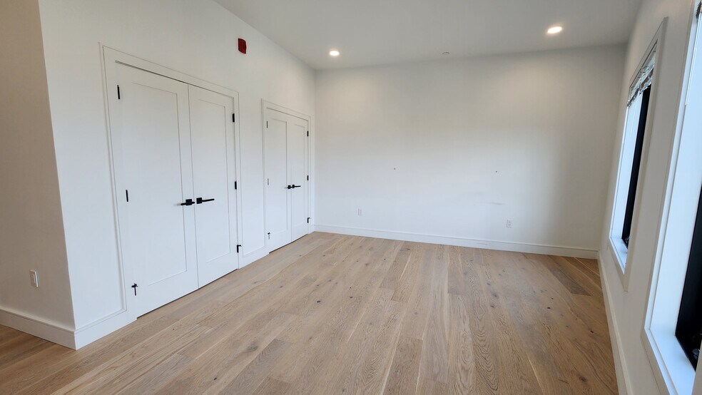 Building Photo - 56 Leo M Birmingham Pky