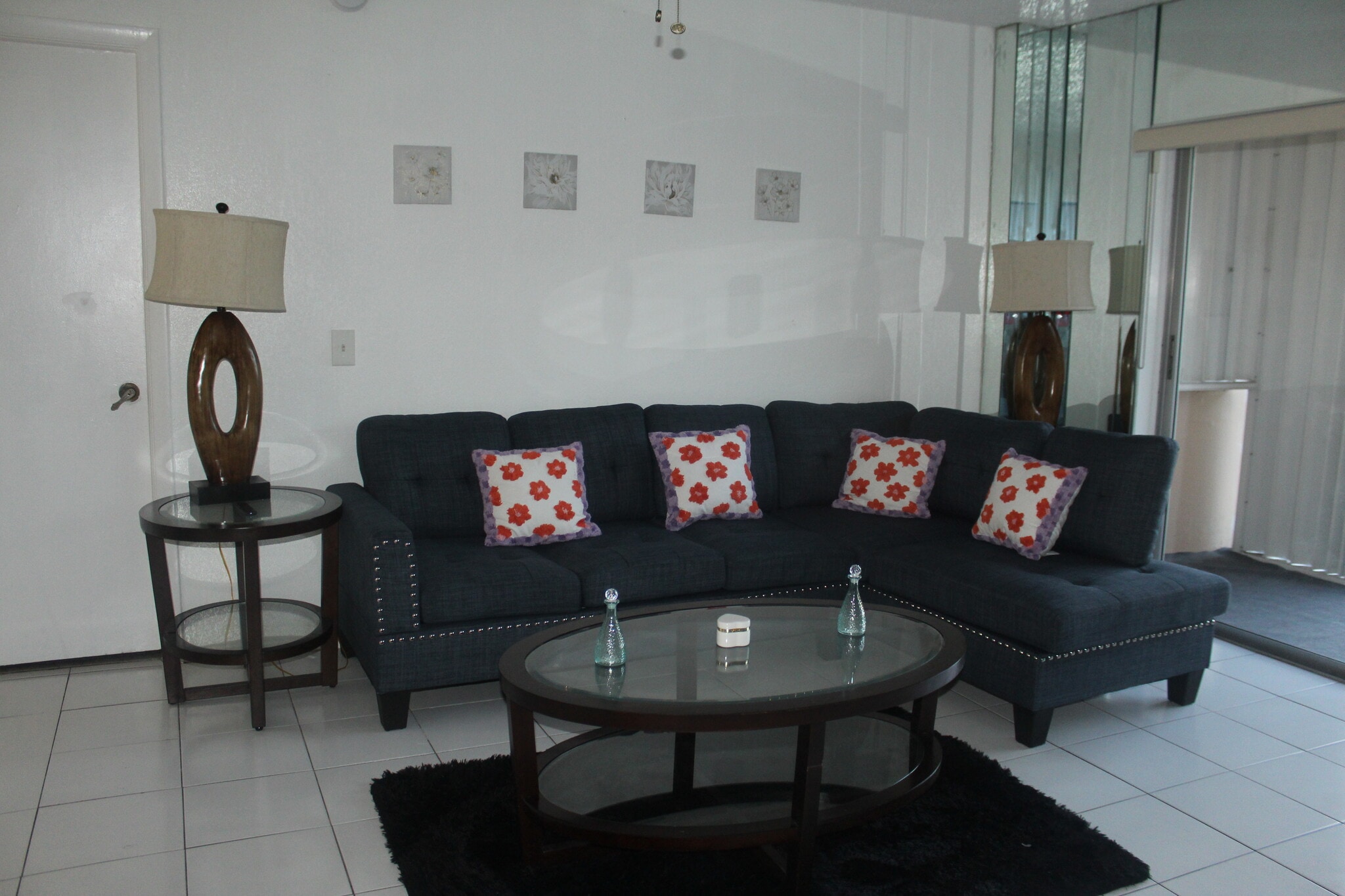 Building Photo - 4156 Inverrary Dr