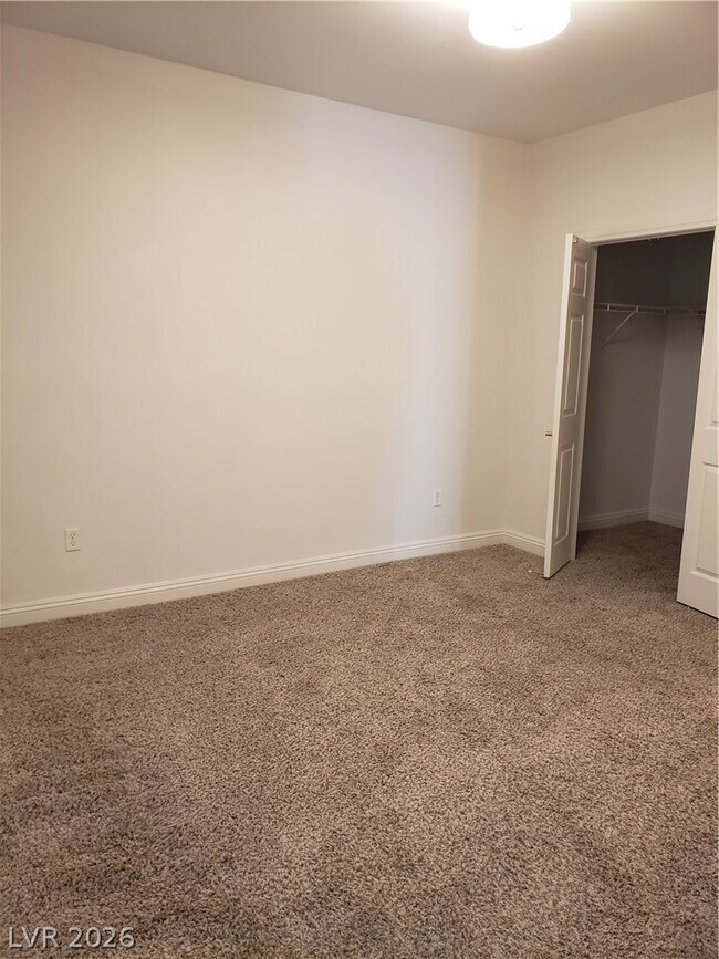 Building Photo - 8000 W Badura Ave