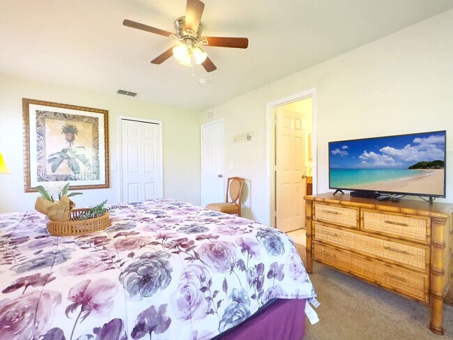 Building Photo - 3306 Calabria Ave