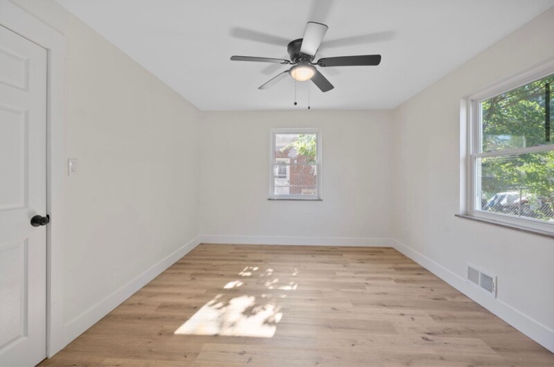 Building Photo - 3907 Kirkup Ave
