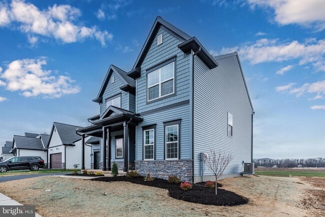 Building Photo - 508 Charleston Dr