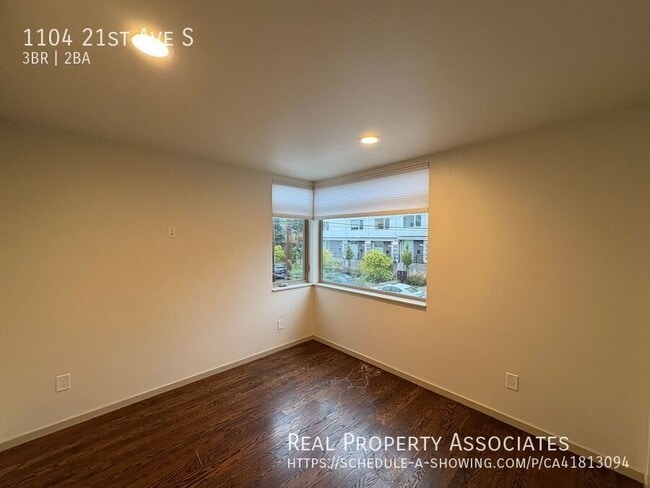 Building Photo - 1104 21st Ave S