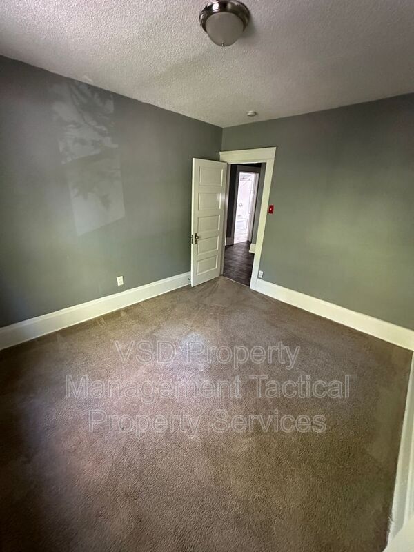 Building Photo - 3901 W 36th St