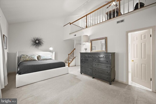 Building Photo - 20 Tenby Ct