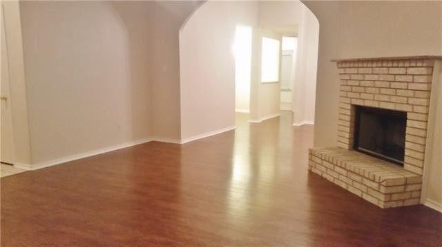 Building Photo - 3200 Hillsdale Ave