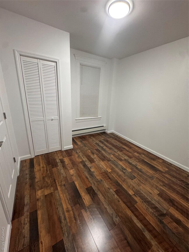 Building Photo - 516 Morris Park Ave