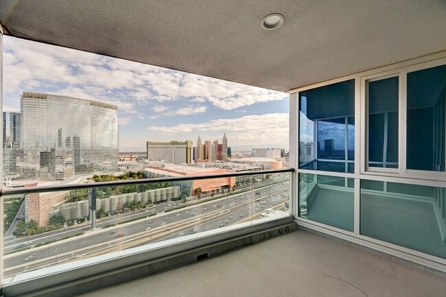 Building Photo - Panorama Towers 1