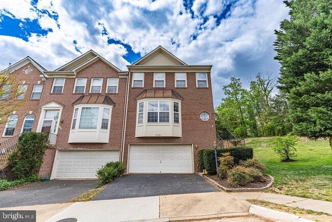 Building Photo - 5736 Governors Pond Cir