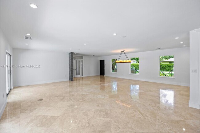 Building Photo - 14321 SW 78th Ct