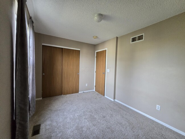 Building Photo - 5690 Kilbury Ln