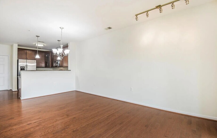Building Photo - 3850 Clara Downey Ave